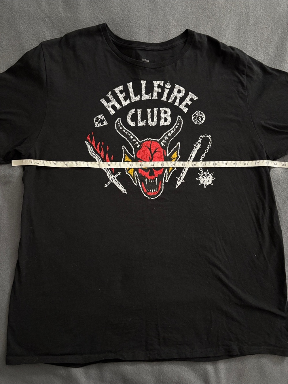 Stranger Things Hellfire Club Graphic Tee 2XL Black Netflix Eddie Munson - Picture 4 of 7